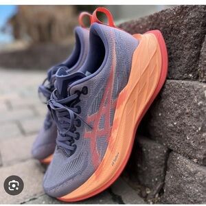 Asics Superblast 2 unisex like new